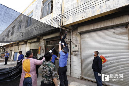 滕州善國(guó)商貿(mào)城及周邊區(qū)域開(kāi)展集中整治行動(dòng)